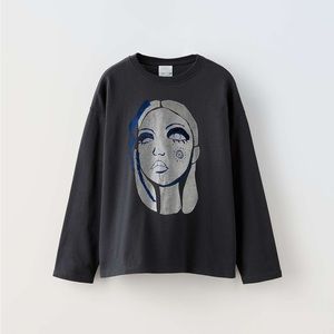 ✨SALE ✨ ZARA SHINY FACES T-SHIRT
✨SALE ✨